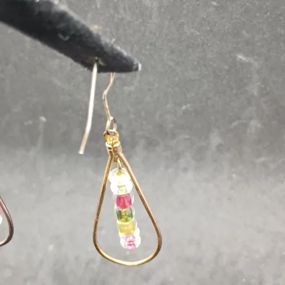 No Brand Teardrop Shaped Beaded Dangle Earrings - Picture 3 of 3